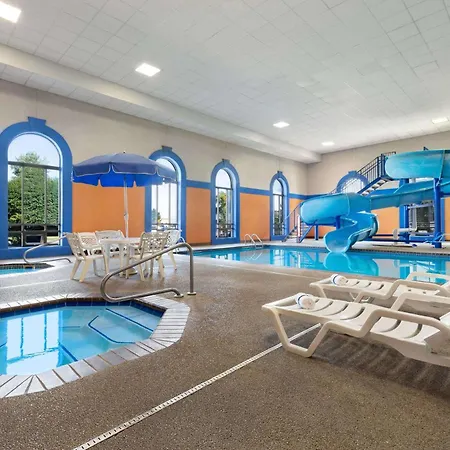 Howard Johnson By Wyndham Billings-3
