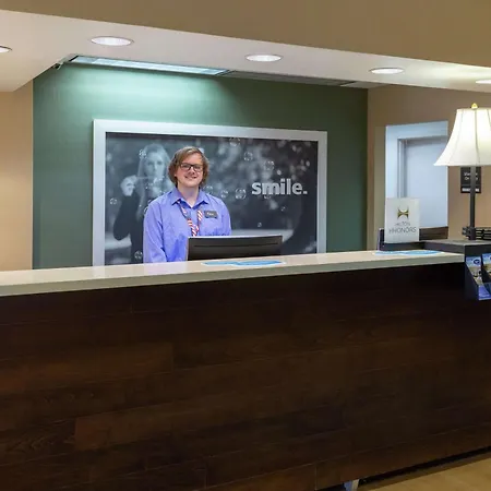 Hampton Inn Bedford-3