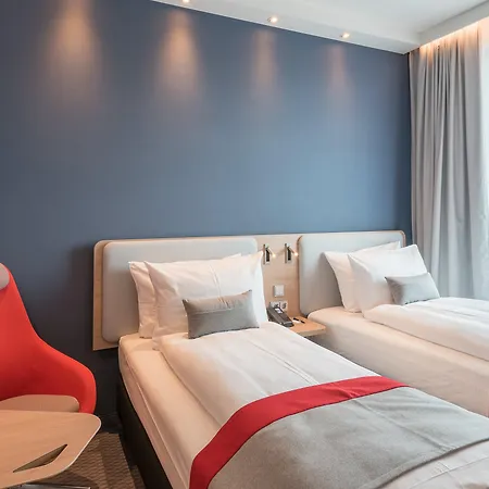Holiday Inn Express Munich City West By Ihg-3