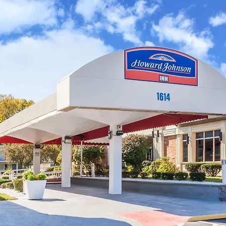 Howard Johnson By Wyndham Albany-2