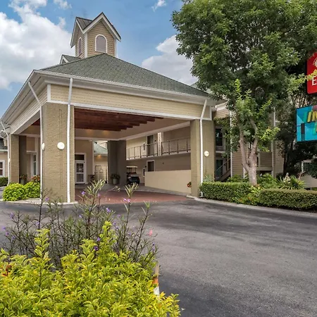 Econo Lodge Pigeon Forge Riverside-2