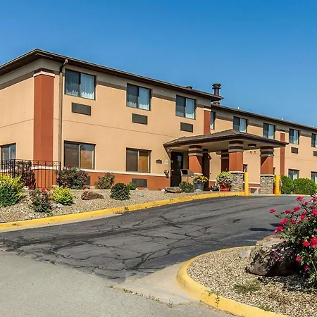 Quality Inn At Collins Road - Cedar Rapids-3