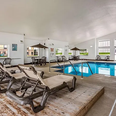 Mainstay Suites Cedar Rapids North - Marion-3