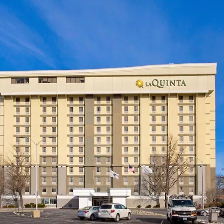 La Quinta By Wyndham Springfield-3