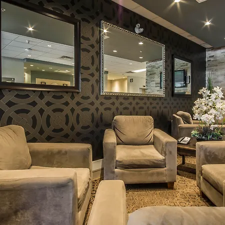 Comfort Inn & Suites-3