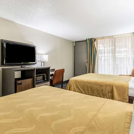 Quality Inn Newport-3