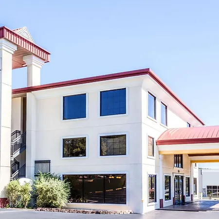 Days Inn By Wyndham Dalton-2