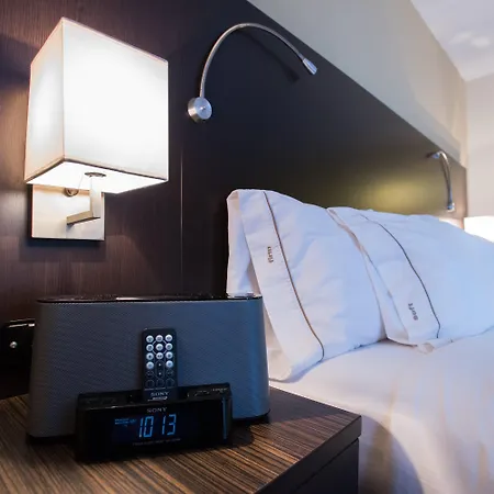 Holiday Inn Express & Suites Topeka West I-70 Wanamaker By Ihg-3