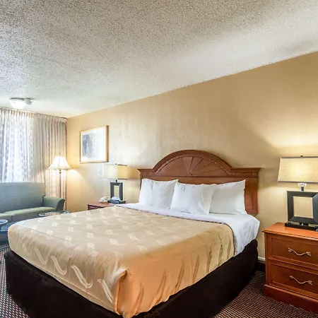Quality Inn Shawnee I-40-2
