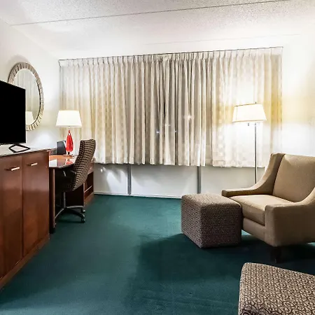 Quality Inn & Suites Albert Lea-2
