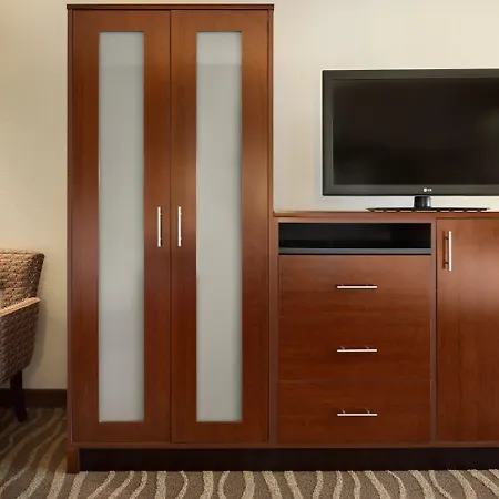Holiday Inn Hotel & Suites Des Moines-Northwest By Ihg-3