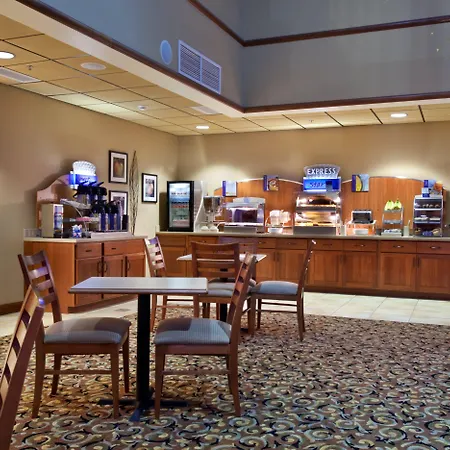 Comfort Inn & Suites Goodland-3