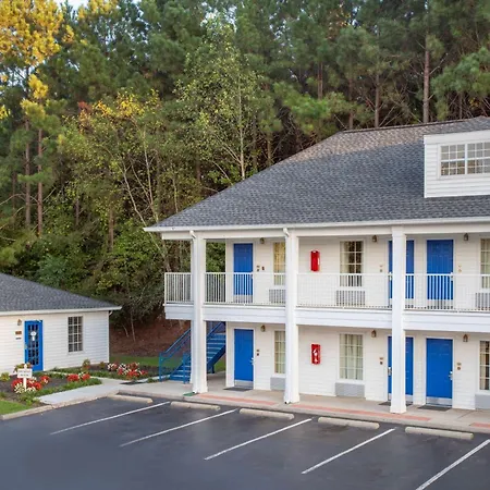 Baymont By Wyndham Greenwood-3