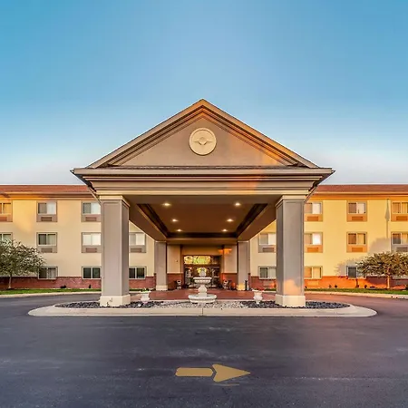 Quality Inn & Suites Hannibal West-2