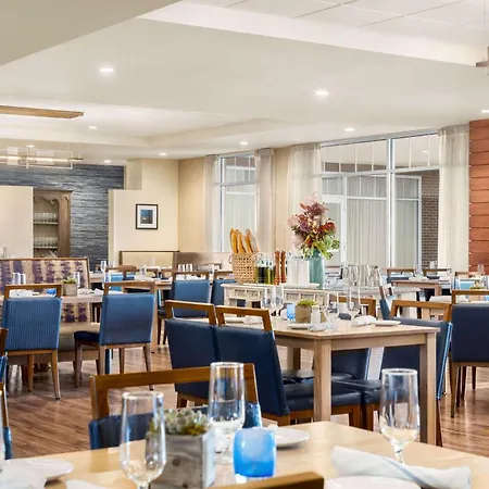 Wyndham Newport Hotel-3