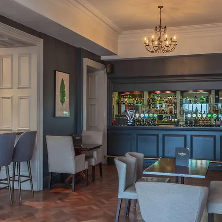 Bunratty Castle Hotel & Leisure Club, BW Premier Collection-2