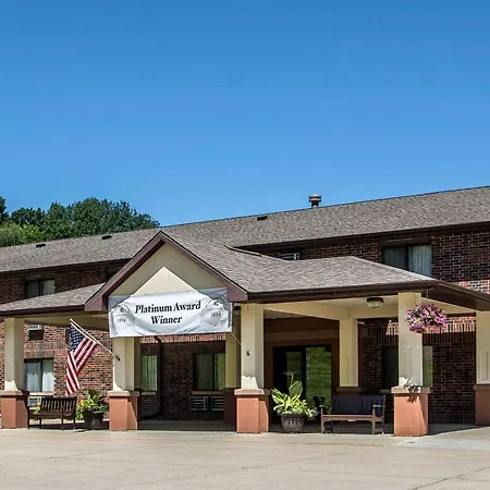 Quality Inn & Suites Decorah-2