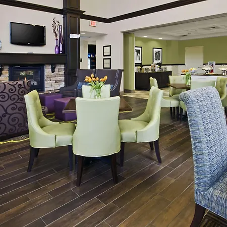 Hampton Inn & Suites Exeter-2