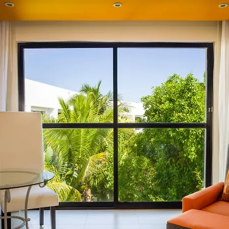 Sunscape Akumal Beach Resort & Spa-2