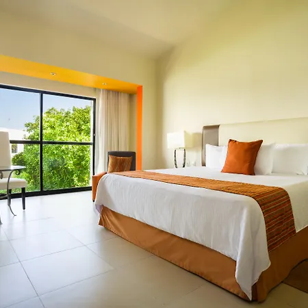 Sunscape Akumal Beach Resort & Spa-3