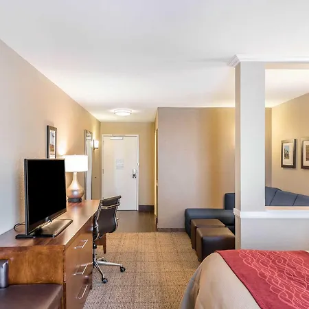 Comfort Inn & Suites Sidney I-80-2