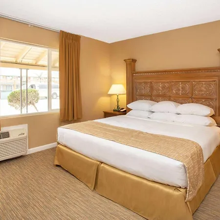 Travelodge By Wyndham Hawthorne-2
