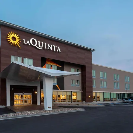 La Quinta Inn & Suites Limon By Wyndham-3
