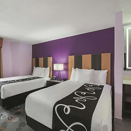 La Quinta By Wyndham Minneapolis Northwest-2