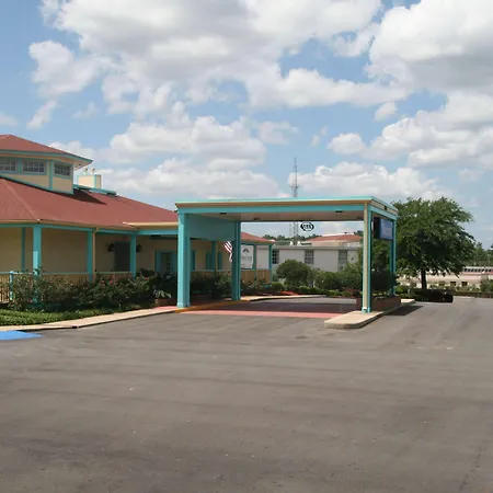 Howard Johnson By Wyndham Hattiesburg-2