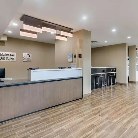 Mainstay Suites Bricktown - Near Medical Center-2