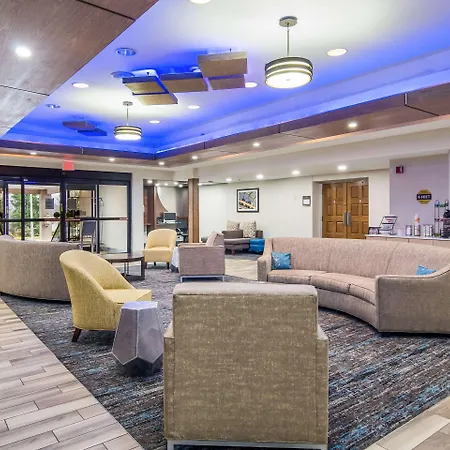 Mainstay Suites-2
