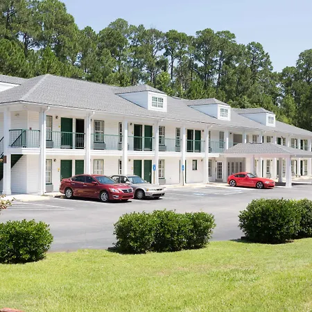Super 8 By Wyndham Statesboro-2