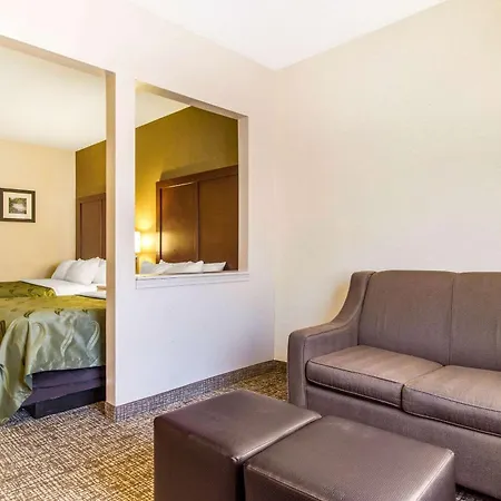Quality Suites Corbin North-3