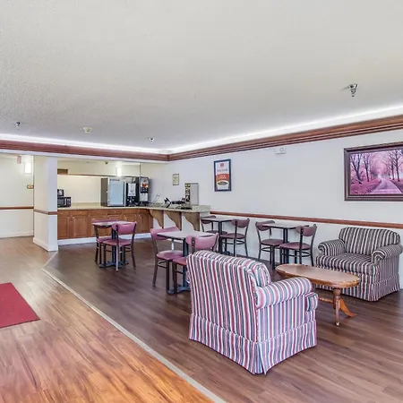 Econo Lodge Shelbyville-2