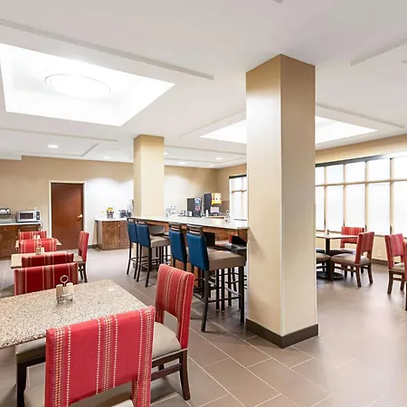 Comfort Inn & Suites Pine Bluff-3