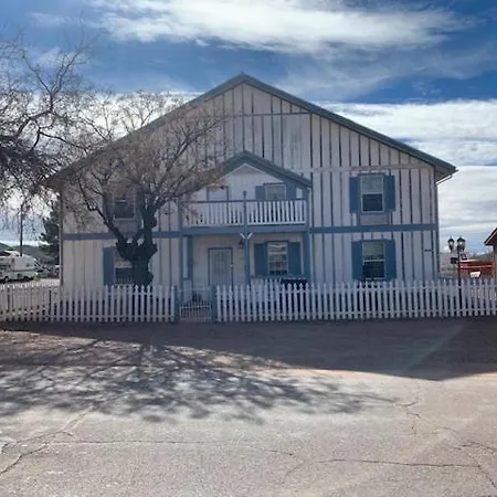 Tombstone Bordello Bed & Breakfast-2