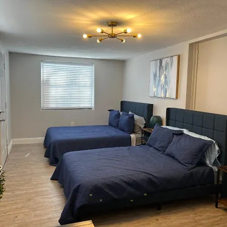Coral Gable Studio W/Free Parking & Wifi-3