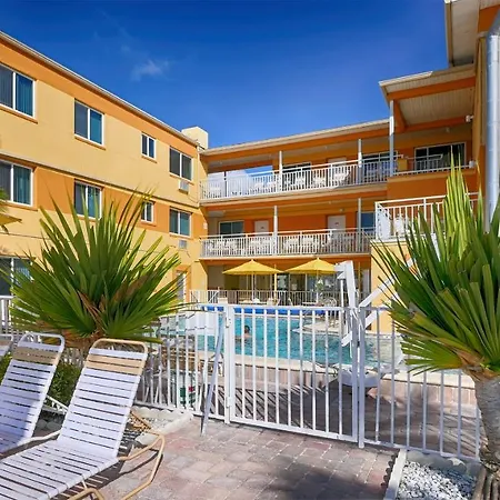 Page Terrace Beachfront Hotel-3