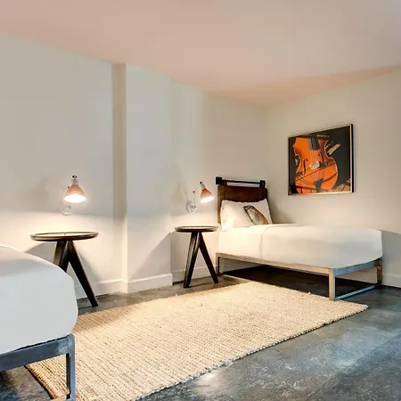 Elwood Hotel & Suites-2
