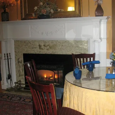 A Cambridge House Inn-3