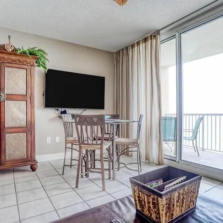Majestic Beach Resort Tower 1-711-3