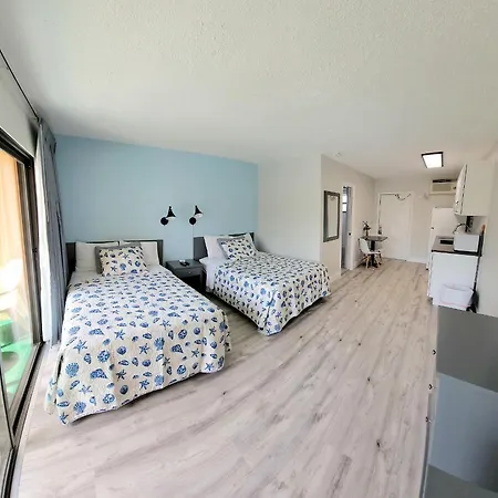 Satellite Motel-2