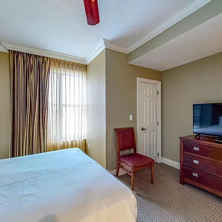Emerald Grande 324-2