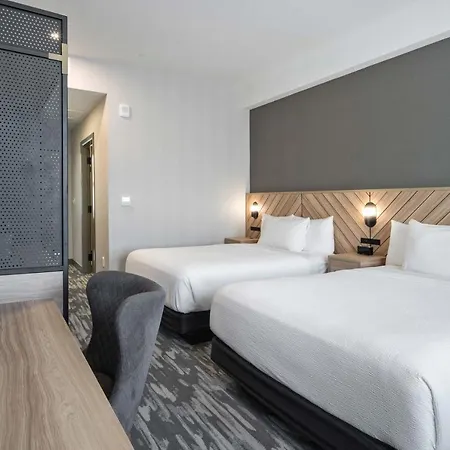 Sandman Signature Fort Worth Downtown Hotel-3