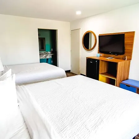 Days Inn By Wyndham Victorville-3