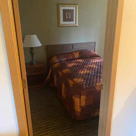 Malibu Inn-2