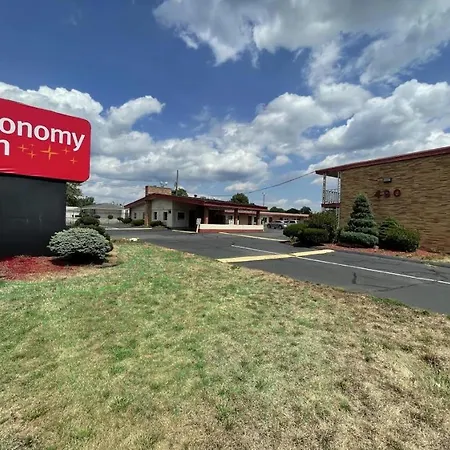 Economy Inn-3