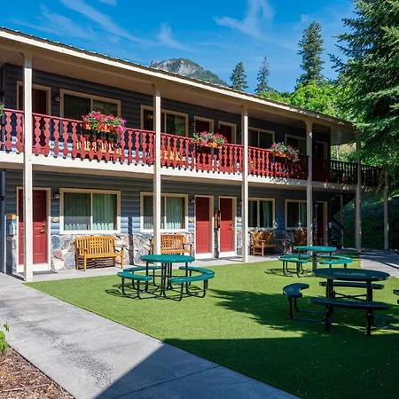 Box Canyon Lodge And Hot Springs-3
