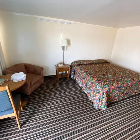 Western Inn-3