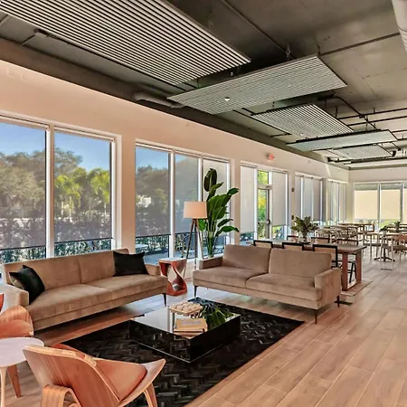 Kompose Boutique Hotel Sarasota-3